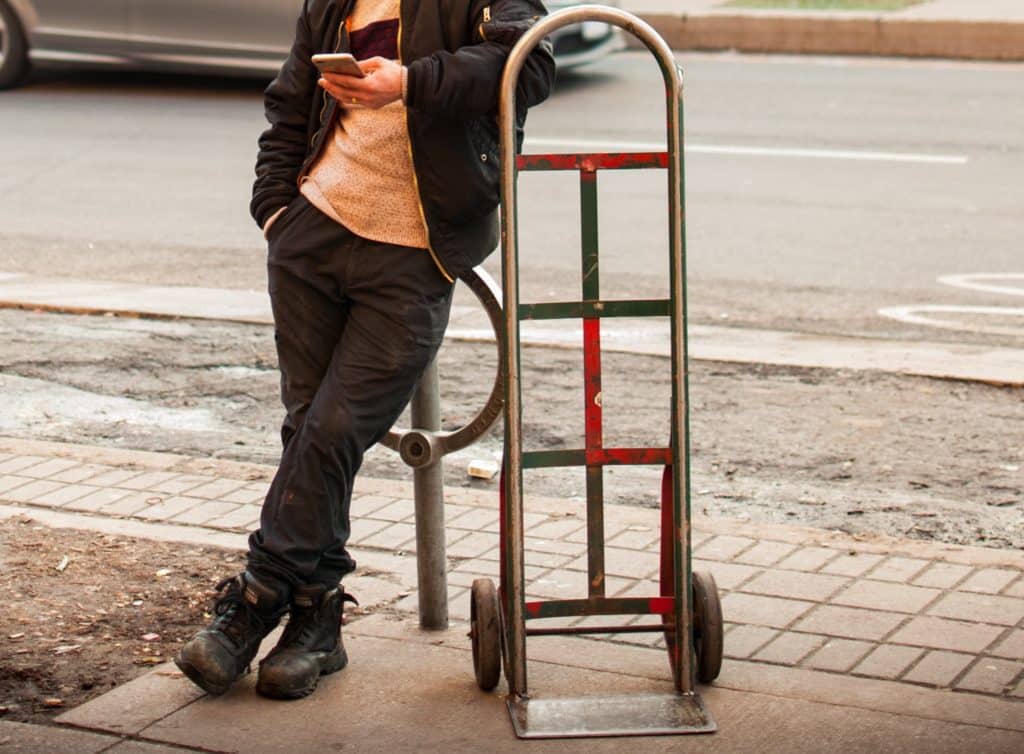 Using a Hand Dolly Best Practices